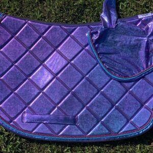 Conjunto holográfico com touca de tecido tradicional